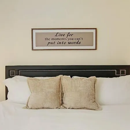 Cozy & Inviting 2br - Sunnyside 3f Chicago