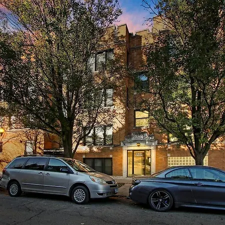 Comfortable 2br - Sunnyside 2f Apartment Chicago