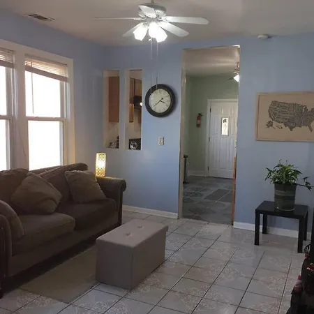 Away From In Pilsen!! 3 Bedrooms! * Chicago