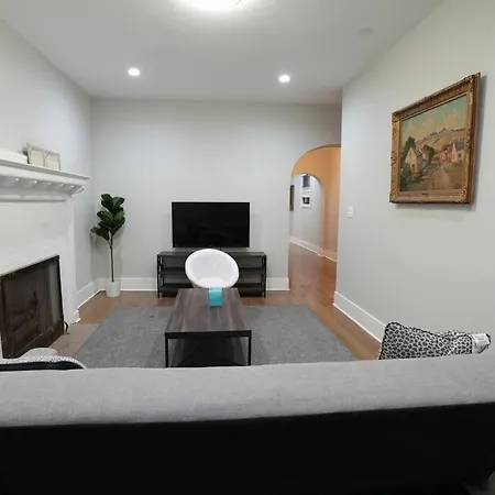 Vibrant 4br Haven In Historic Hyde Park, Near Uchi