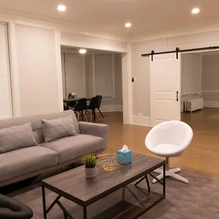 Charming 4br Unit In Historic Hyde Park Near Beach Apartment Chicago