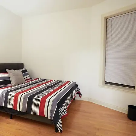 Modern 4br In Hyde Park, Walk To University Apartment Chicago