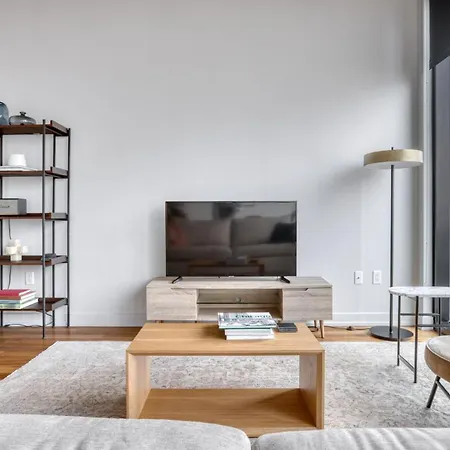 Apartment River N 3br W Gym Rooftop Nr L Park Chi-323