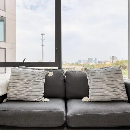 Pilsen W Rooftop Dog Run Gym Nr L Chi-993 Apartment *