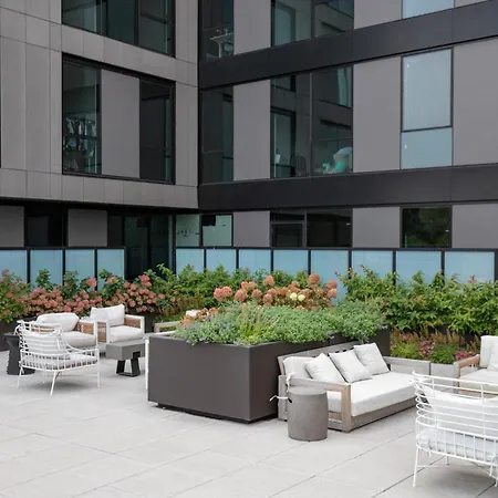 Apartment Pilsen W Rooftop Dog Run Gym Nr L Chi-993 *