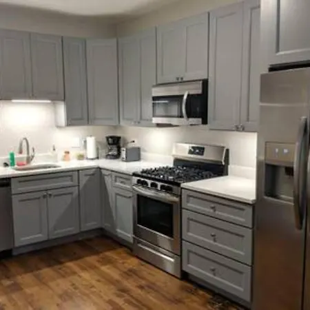 Apartment Avondale Gem: 2br, Stylish Kitchen, Transit Nearby Chicago