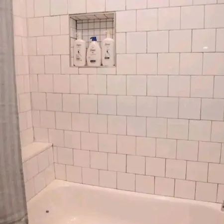 Bronzville Gem: Stylish 2br/2ba Haven Perfect For Traveling Nurses & Business Professionals Apartment