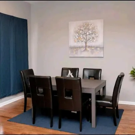 Bronzville Gem: Stylish 2br/2ba Haven Perfect For Traveling Nurses & Business Professionals * Chicago