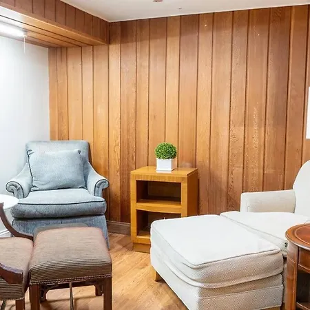 Apartment 2br Northside Bliss, Near Parks And Dining Chicago