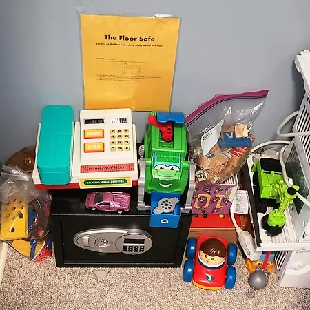 Apartment Well-appointed Cozy Portage Park Apt, Dogs, Kids, Free Parking, 420 Compliant *
