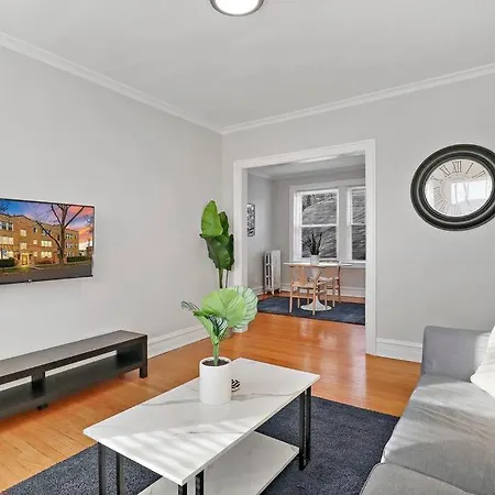Apartment 1br Airy With Wi-fi - Barry 2 Chicago
