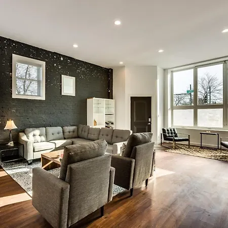 Converted Store Front Lets Live Like A Local In The Heart Of It All! Apartment