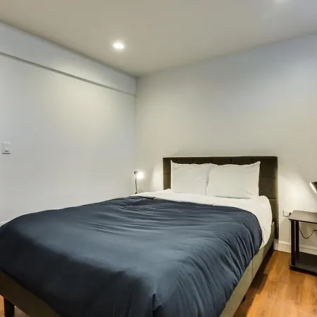 Apartment Converted Store Front Lets Live Like A Local In The Heart Of It All! *