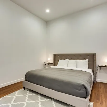 Converted Store Front Lets Live Like A Local In The Heart Of It All! Apartment