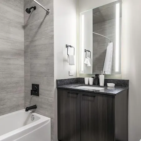W Loop 2br W Gym Pool Nr Fulton Mkt Chi-254 *