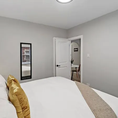 Cozy 2br - Perfect For A Seamless - Montrose 1a Apartment Chicago