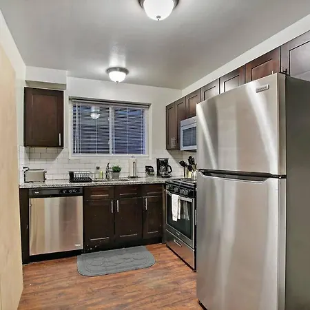 Apartment 2br Well-furnished Apt In - Bell Gg *