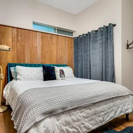 The Village By Dakota Gal Digs Holiday home