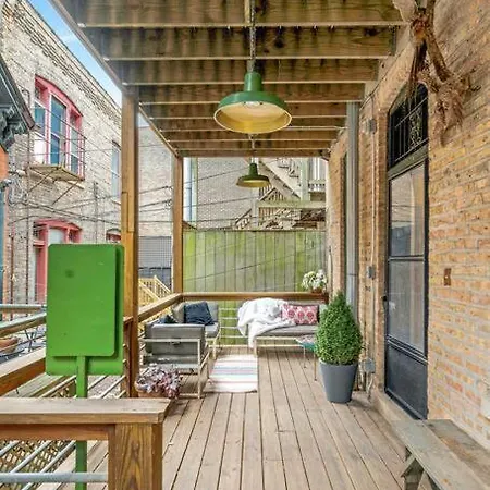 Holiday home The Village By Dakota Gal Digs Chicago