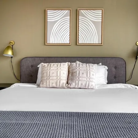 South Loop 2br W Rooftop 3 Blocks To Grant Park Chi-1018