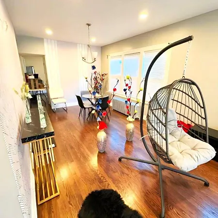 Fully Equipped Cozy 4/5 Br Apartment *