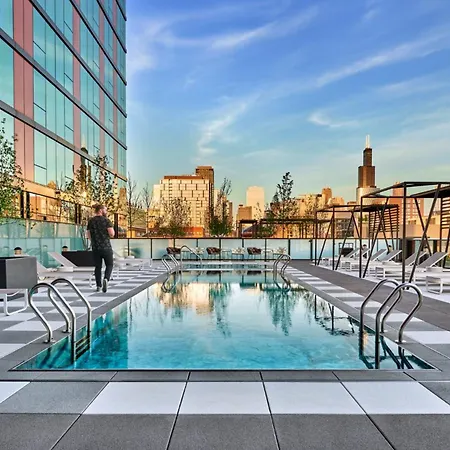 Apartment Fulbrix Bright Designer With West Loop Views