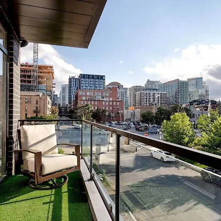 Holiday home Stunning #2 - Downtown River North *