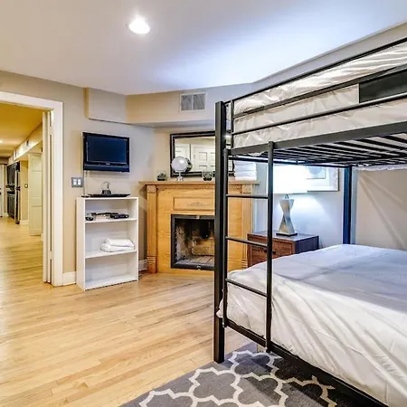 Apartment Brownstone In Gold Coast *