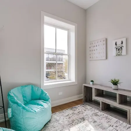 Immaculate Brand New Penthouse
