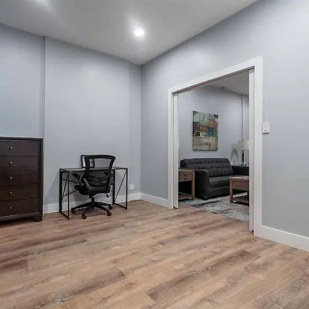 Apartment Mtm Fully Furnished In Old Town - 2 Beds *