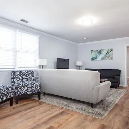 Holiday home Beautiful Remodeled Penthouse Unit In Old Town *