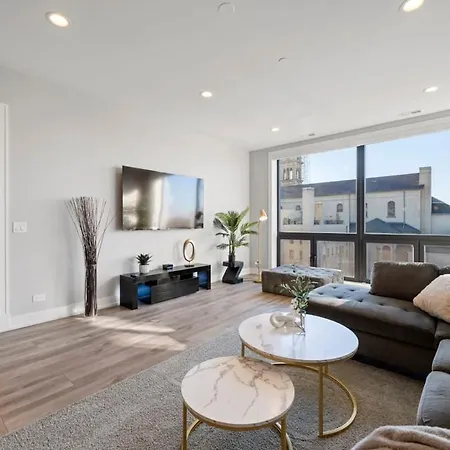 Apartment Insta-worthy 3bed 2bath Brand New W Balcony *