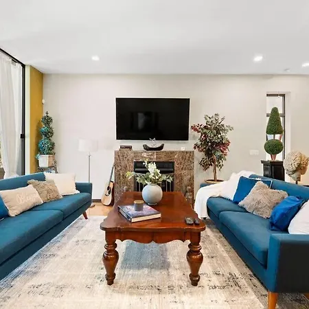 Holiday home Zen Oasis Of Elegance: Expansive Executive Chicago