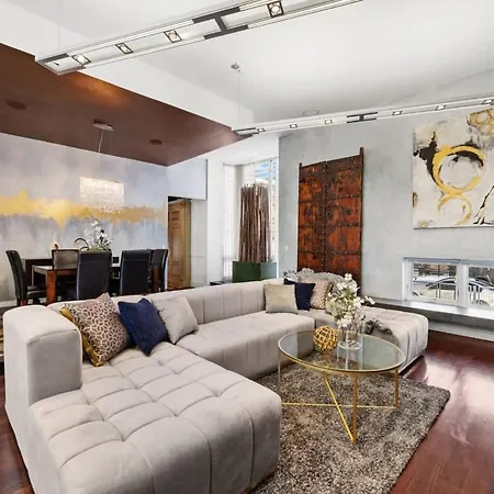 5br 5ba Architectural Estate-theatre Gym Rooftop Holiday home