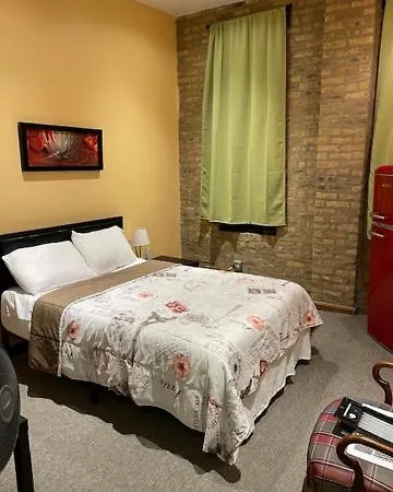 Homestay Downtown River North *