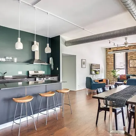 Apartment Luxury Downtown Penthouse With Private Rooftop