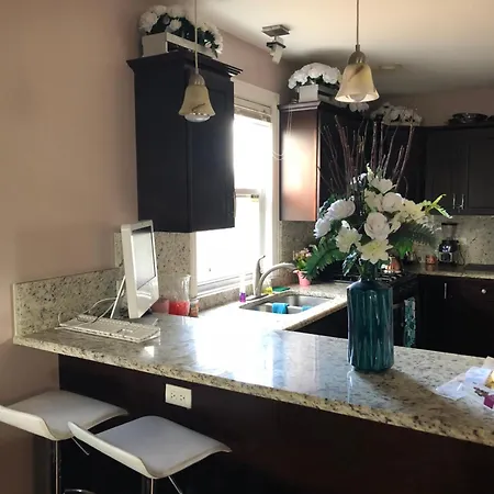 Gwen's Place Apartment Chicago