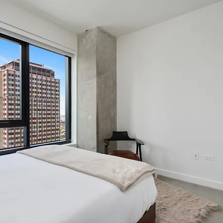 Apartment Aurelien Spacious In The Heart Of Gold Coast *