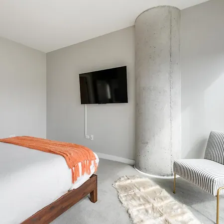 Aurelien Spacious In The Heart Of Gold Coast Chicago