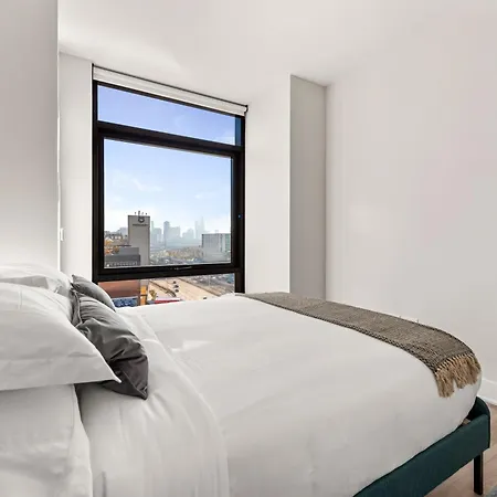 Avra Stylish Prime West Loop Location Near Union Park