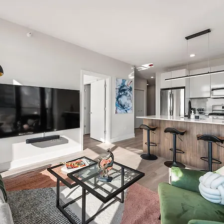 Avra Stylish Prime West Loop Location Near Union Park Apartment Chicago