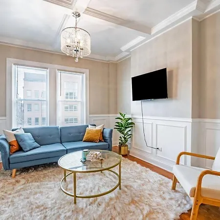 Spacious 3brcondo Near Wrigley Depaul +freeparking