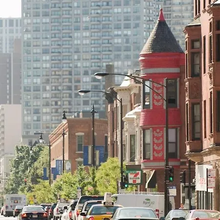 Apartment Amazing Designer Unit In The Heart Of Lincoln Park That Sleeps Up To 6 Chicago
