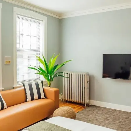 Well-equipped In The City! - Belmont B13 Apartment Chicago
