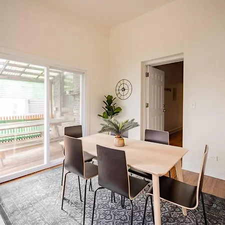 Lively 3br In - Milwaukee N3 Apartment Chicago