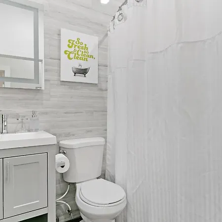 Relaxing 3br With King Beds & Washer - Lawndale 1 & 2 Rep Apartment