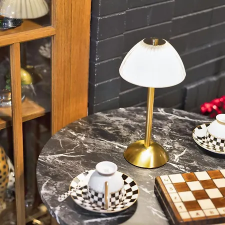 Apartment The Twin Lions: Bespoke Travel W/ Speakeasy*