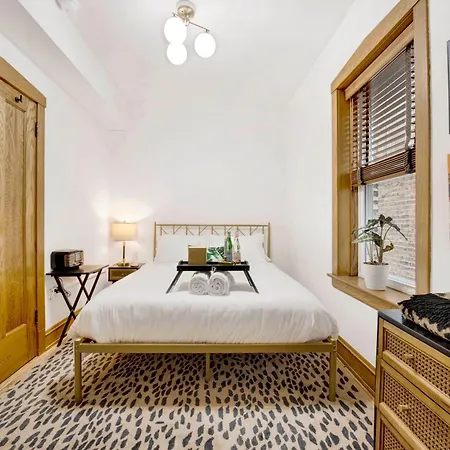 The Twin Lions: Bespoke Travel W/ Speakeasy*