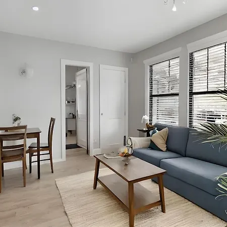 Modern & Fully Furnished 1br - Oakdale 3s Apartment *
