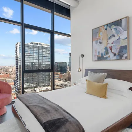 Apartment Fulbrix Bright Designer With West Loop Views